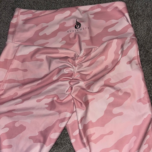 Ryderwear Pink Camo Activewear - Picture 5 of 5